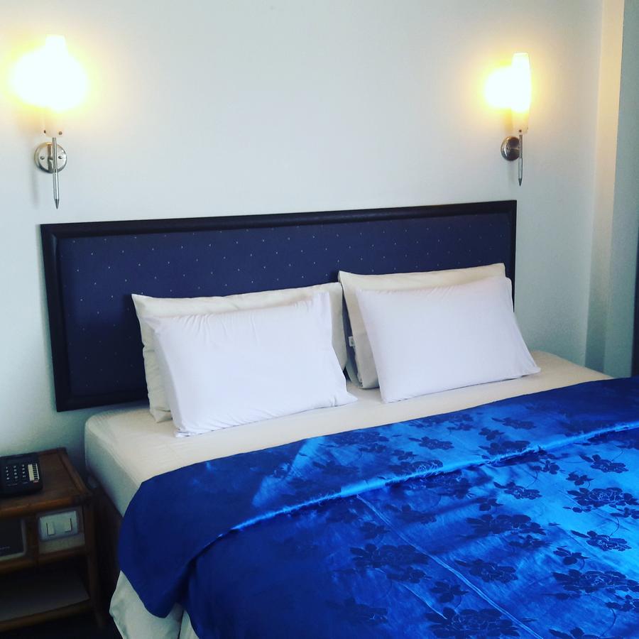 Roseinn Hotel Taphanhin Taphan Hin Extérieur photo